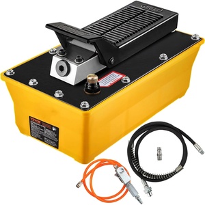image:imageVEVOR 10000PSI Air Hydraulic Pump 061 Gal Reservoir NPT 38 In Oil Outlet NPT 14 In Inlet Plastic Air Hydraulic Pump with Remote Control Actuator for Automobile Frame Machine amp Hydraulic Press23 L hydraulic pump with 65 ft Hose a Gun